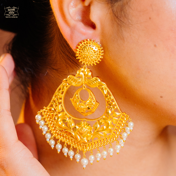 Stylish Gold Plated Paromita Kanbali