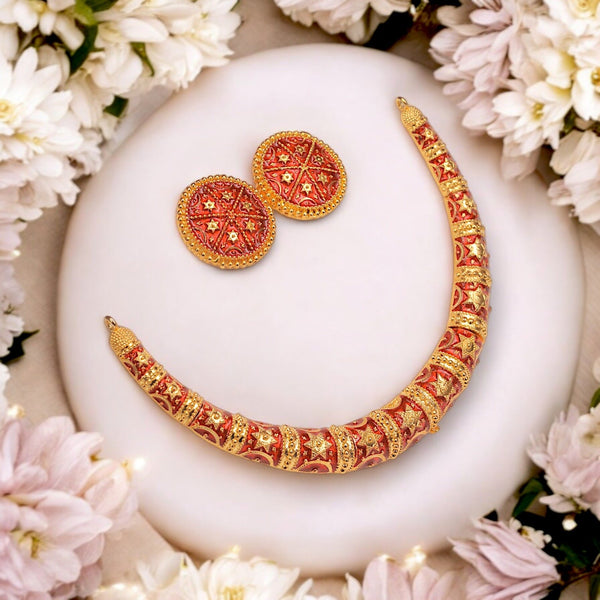 Premium Gold Plated Manupuri Hasuli in Crimson Minakari work  image 0