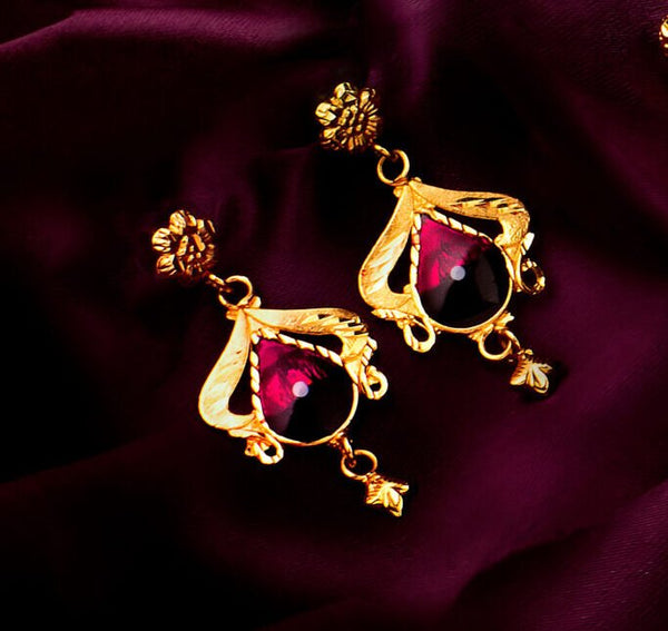 Premium Gold Plated Cuff Choker in Minakari Work image 2